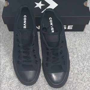 Converse low top black